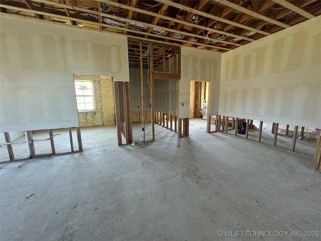 1860 W Bumpass, Hendrix, OK 74741