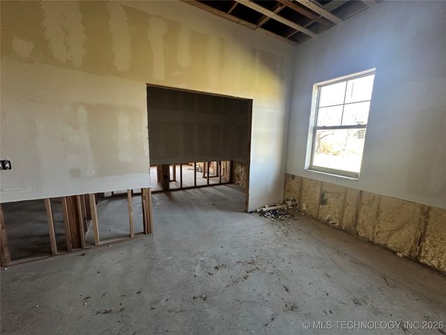 1860 W Bumpass, Hendrix, OK 74741