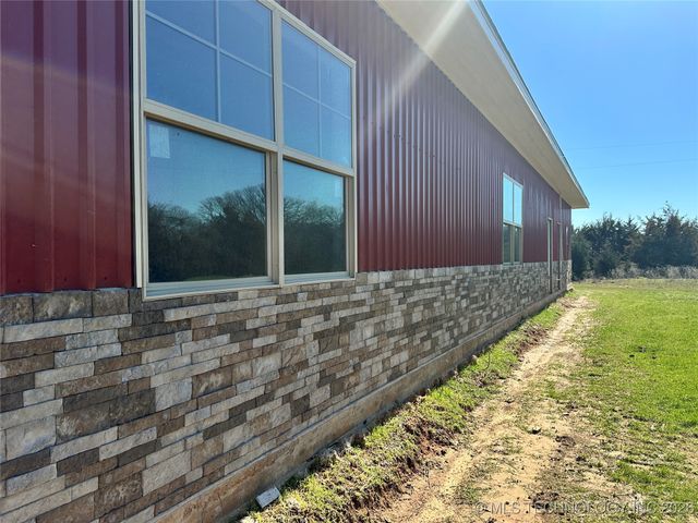 1860 W Bumpass, Hendrix, OK 74741