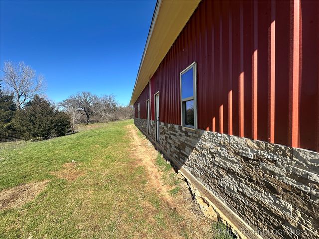 1860 W Bumpass, Hendrix, OK 74741