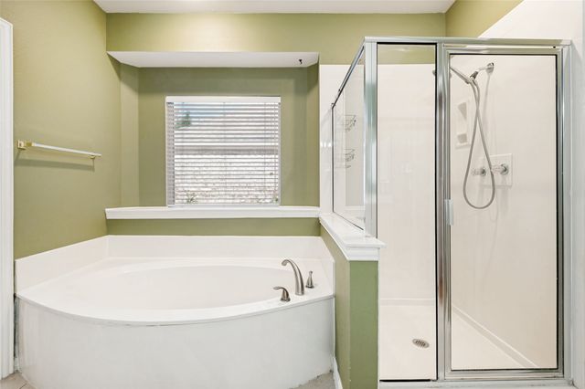 1052 E Seminole Trail, Carrollton, TX 75007