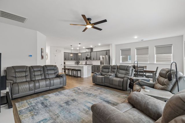 1287 Linn Cove Ct, Gallatin, TN 37066