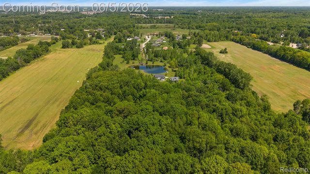 62502 Wayfaring Road, Ray Township, MI 48096