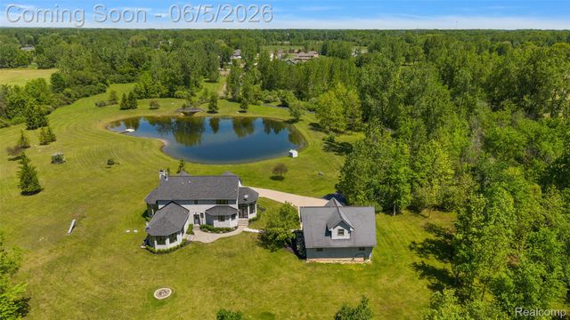 62502 Wayfaring Road, Ray Township, MI 48096