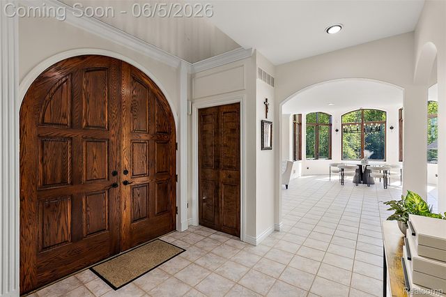 62502 Wayfaring Road, Ray Township, MI 48096