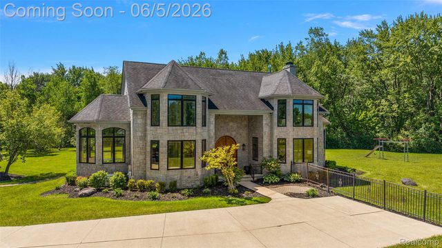 62502 Wayfaring Road, Ray Township, MI 48096
