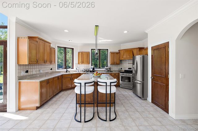 62502 Wayfaring Road, Ray Township, MI 48096