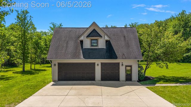 62502 Wayfaring Road, Ray Township, MI 48096