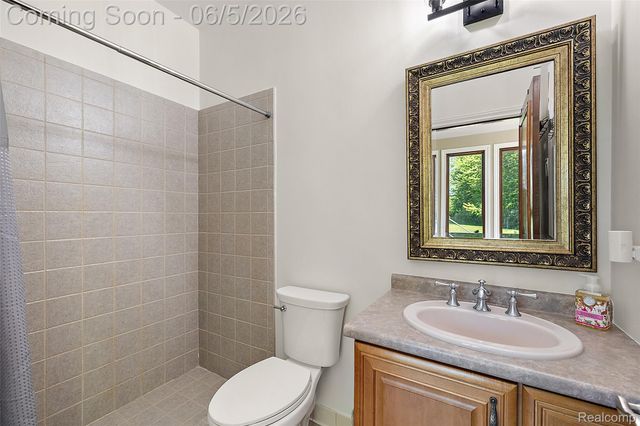 62502 Wayfaring Road, Ray Township, MI 48096