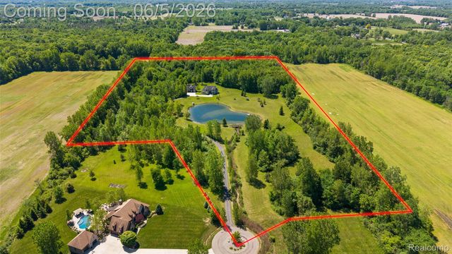 62502 Wayfaring Road, Ray Township, MI 48096