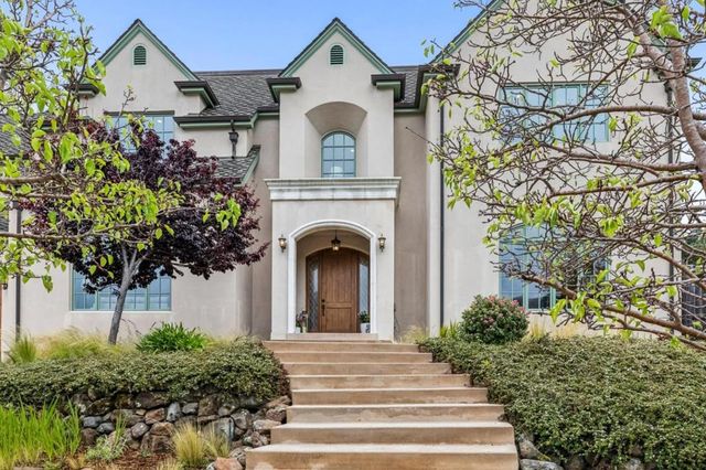 30 Malavear Court, Pacifica, CA 94044
