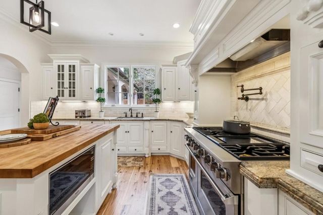 30 Malavear Court, Pacifica, CA 94044