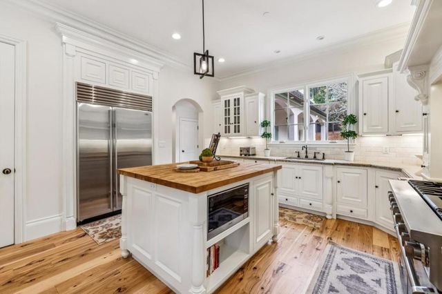 30 Malavear Court, Pacifica, CA 94044