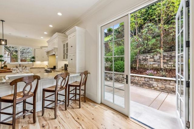 30 Malavear Court, Pacifica, CA 94044