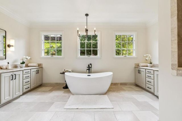30 Malavear Court, Pacifica, CA 94044