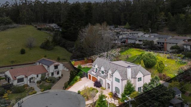 30 Malavear Court, Pacifica, CA 94044