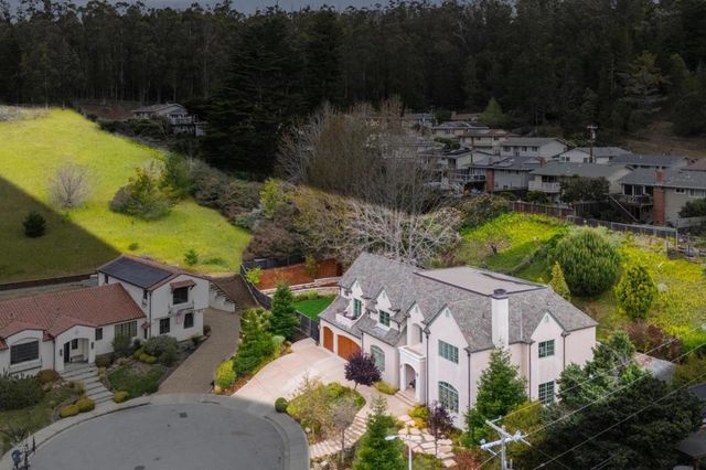 30 Malavear Court, Pacifica, CA 94044