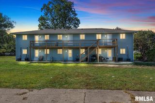 824 E Ridgely Avenue, Springfield, IL 62702