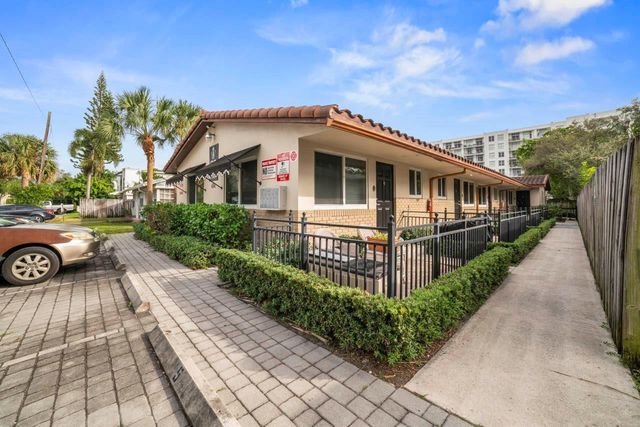 404 SE 16th Street 3, Fort Lauderdale, FL 33316