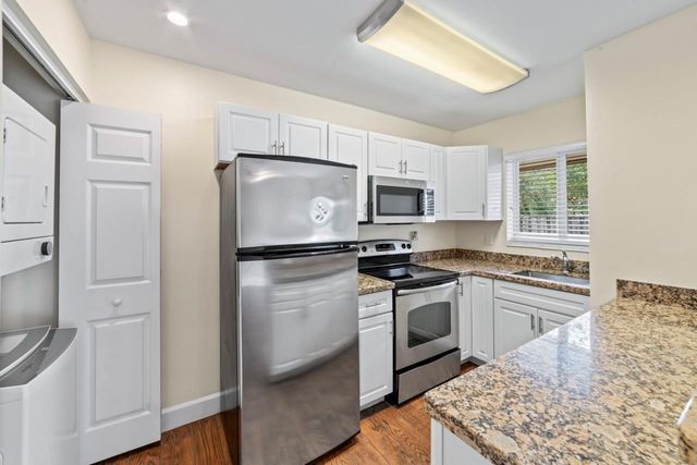 404 SE 16th Street 3, Fort Lauderdale, FL 33316