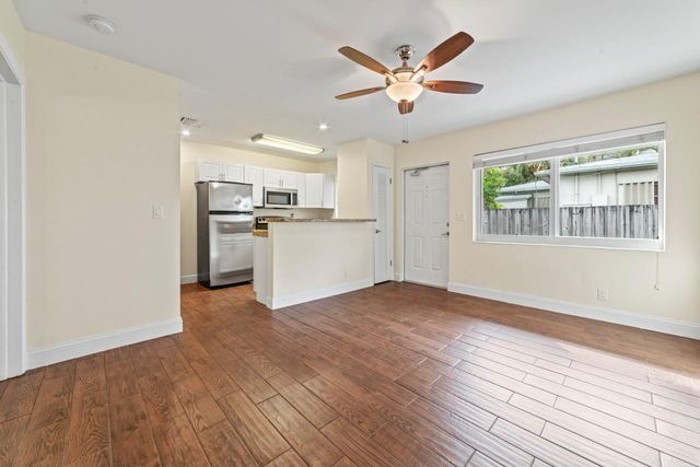 404 SE 16th Street 3, Fort Lauderdale, FL 33316