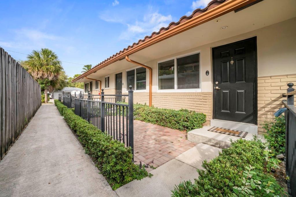404 SE 16th Street 3, Fort Lauderdale, FL 33316