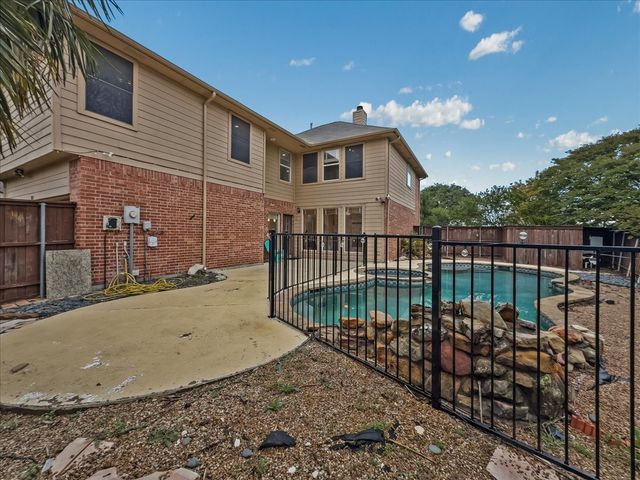 1805 Arbor Creek Drive, Garland, TX 75040
