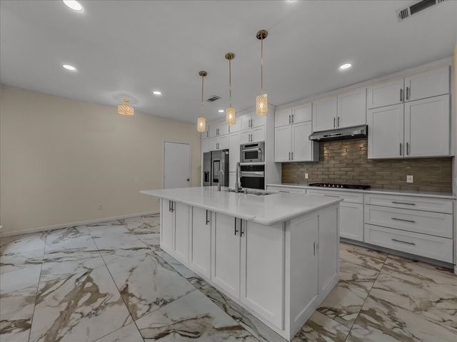 1805 Arbor Creek Drive, Garland, TX 75040