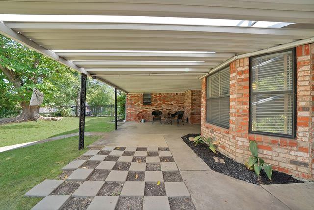 3929 Westerly Road, Benbrook, TX 76116