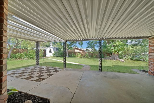 3929 Westerly Road, Benbrook, TX 76116