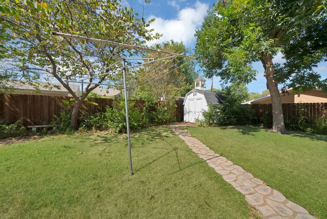 3929 Westerly Road, Benbrook, TX 76116