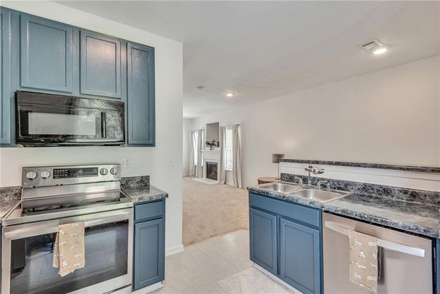 7056 Brookview Creek, Riverdale, GA 30274
