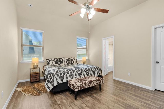 12939 Shady Grove Lane, Montgomery, TX 77356