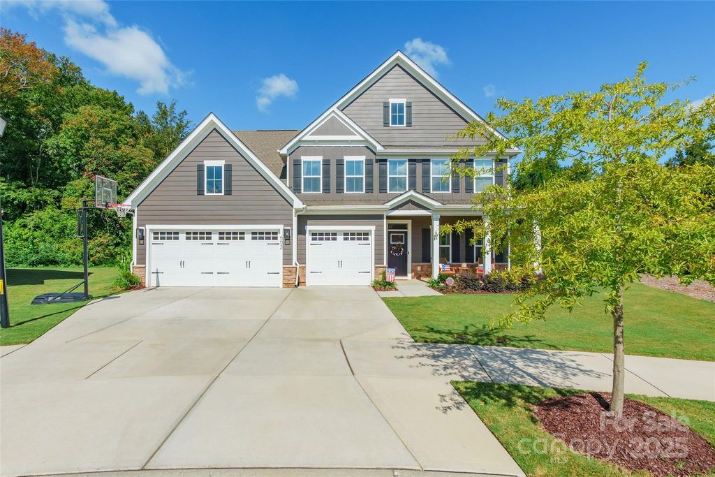 602 Dogwood Creek Lane, Indian Trail, NC 28079