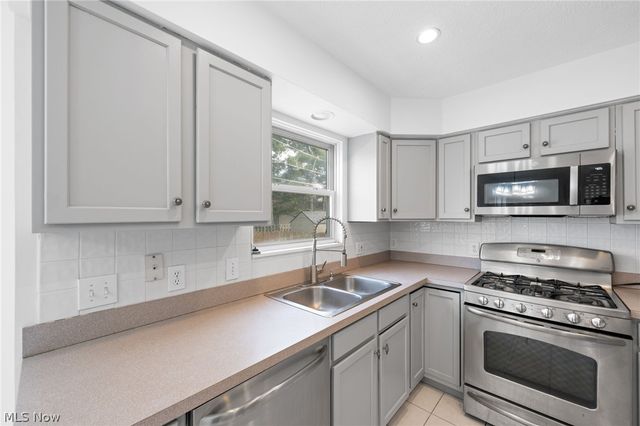 29008 Uxbridge Drive, Willowick, OH 44095