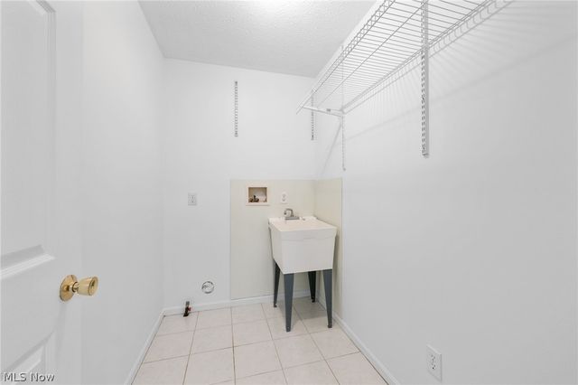 29008 Uxbridge Drive, Willowick, OH 44095