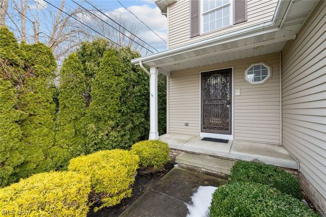 29008 Uxbridge Drive, Willowick, OH 44095