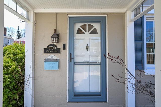 6700 Conifer LANE, Greendale, WI 53129