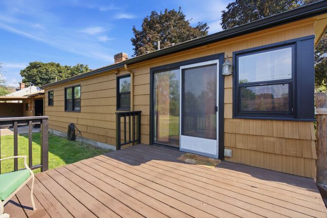 16305 E Riverside Ave, Spokane Valley, WA 99037