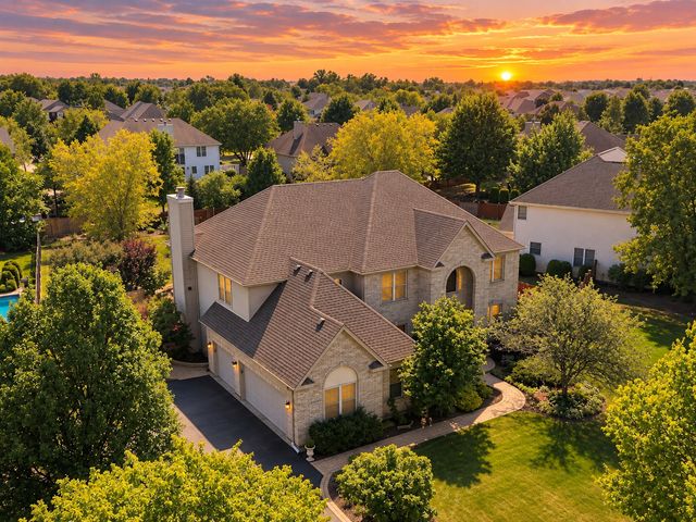 3691 Grayhawk Drive, Algonquin, IL 60102