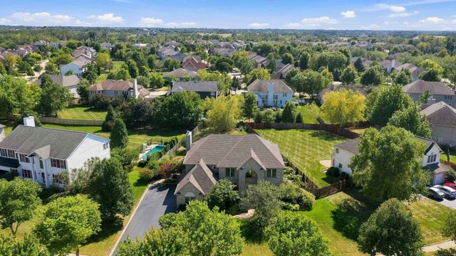 3691 Grayhawk Drive, Algonquin, IL 60102