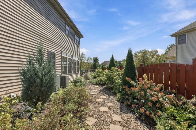 3691 Grayhawk Drive, Algonquin, IL 60102