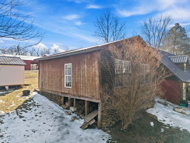 2138 Mudsock Road, Hillsboro, KY 41049
