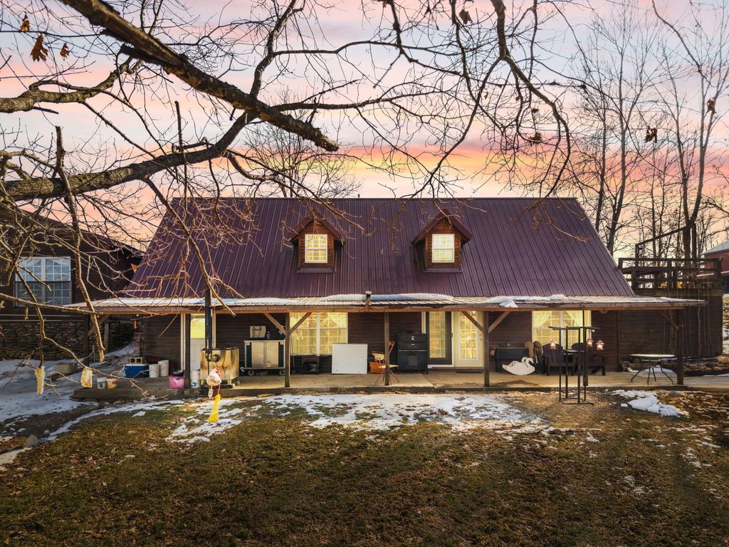 2138 Mudsock Road, Hillsboro, KY 41049