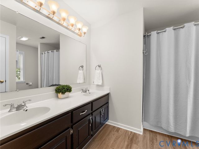 10755 Ashcake Station Pl, Mechanicsville, VA 23116