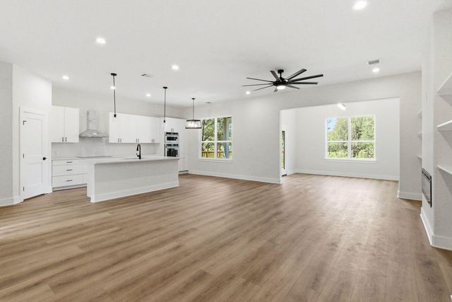120 Puu Waa Waa LN, Bastrop, TX 78602