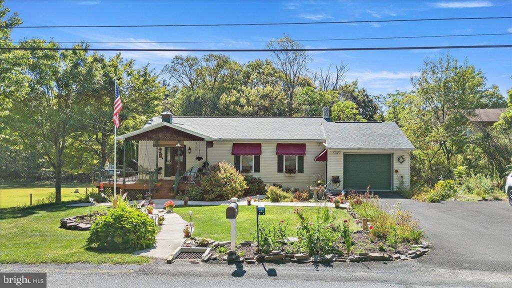 99 BEAVER RUN DR, Lehighton, PA 18235