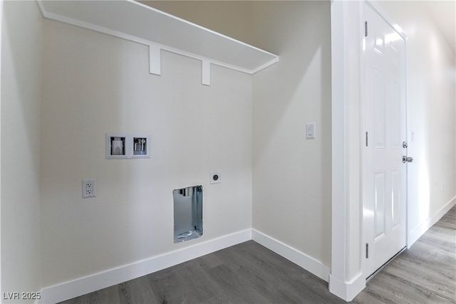 101 Ironton Street, Pahrump, NV 89048