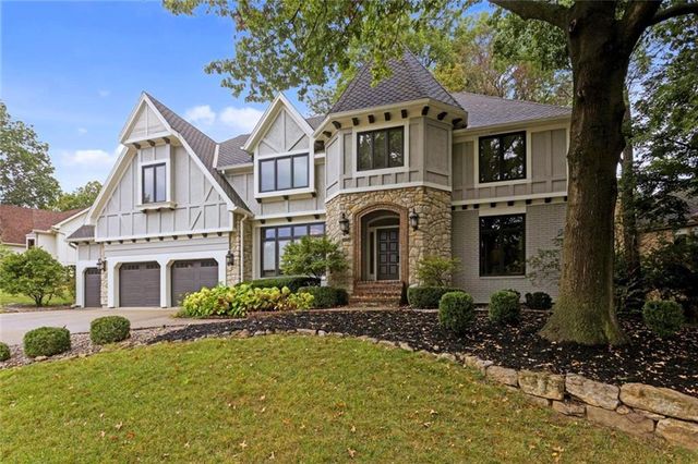 6113 N Mattox Road, Kansas City, MO 64151