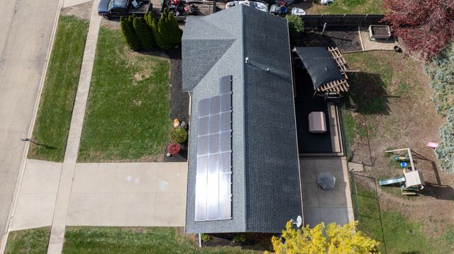 93 W Benson Avenue, Cortland, IL 60112